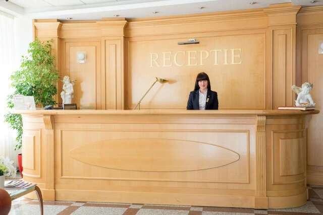 Отель Hotel Nemira Слэник-Молдова-4